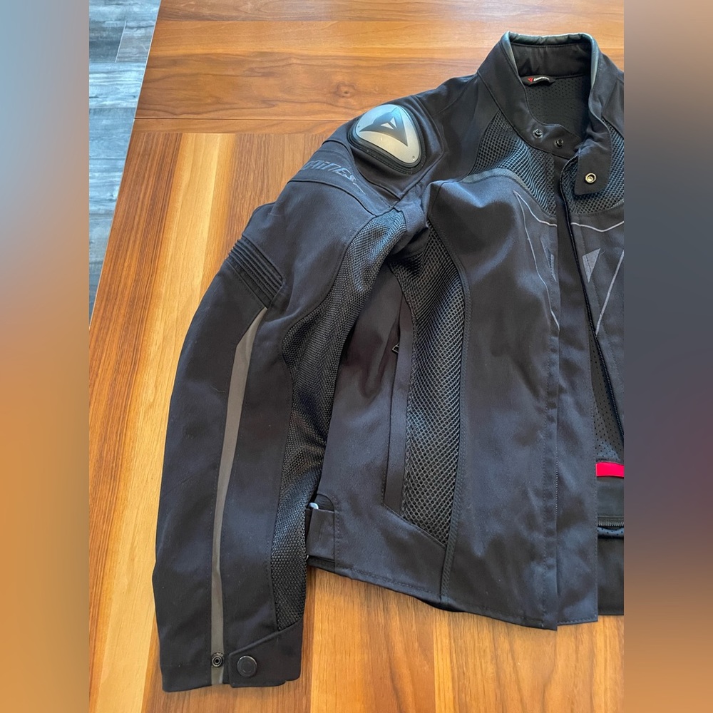 Dianese Motorcycle Jacket - Picture 2 of 9